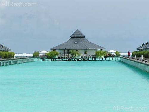 Sun Island Resort & Spa 12